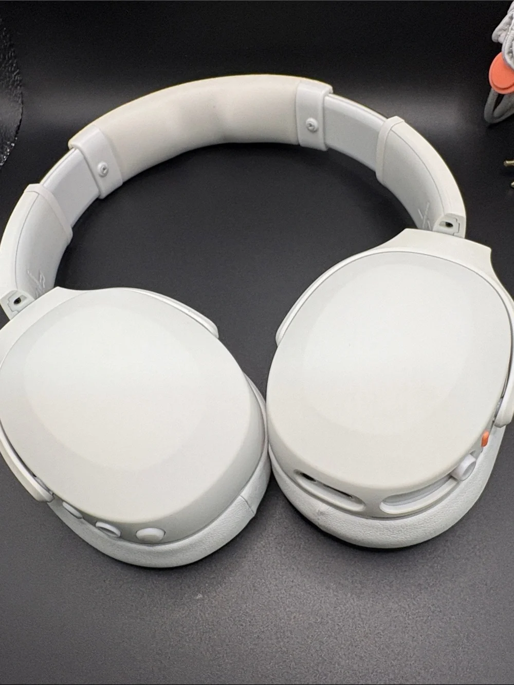 Skullcandy White Crusher Evo Over-Ear Wireless Headphones with Carry Pouch